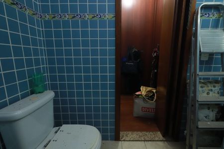 Casa à venda com 283m², 4 quartos e 2 vagasBanheiro da Suíte 3