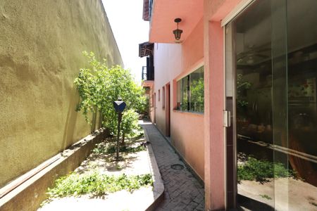 Casa à venda com 283m², 4 quartos e 2 vagasQuintal