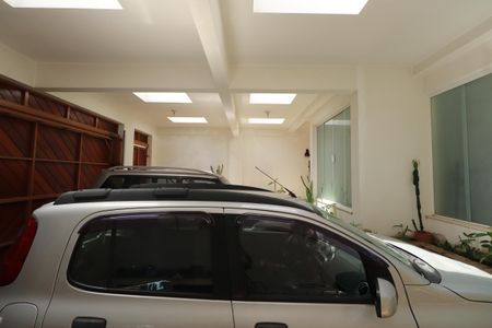 Casa à venda com 283m², 4 quartos e 2 vagasGaragem