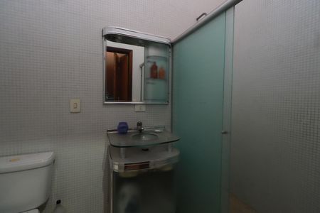 Casa à venda com 283m², 4 quartos e 2 vagasBanheiro da Suíte 1