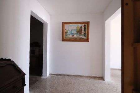 Casa à venda com 283m², 4 quartos e 2 vagasEscada