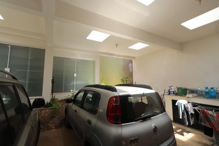 Casa à venda com 283m², 4 quartos e 2 vagasGaragem