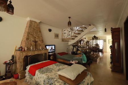 Casa à venda com 283m², 4 quartos e 2 vagasSala