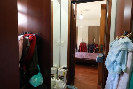 Casa à venda com 283m², 4 quartos e 2 vagasCloset Suíte 4