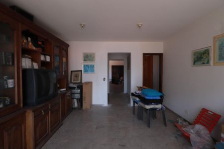 Casa à venda com 283m², 4 quartos e 2 vagasSala 2