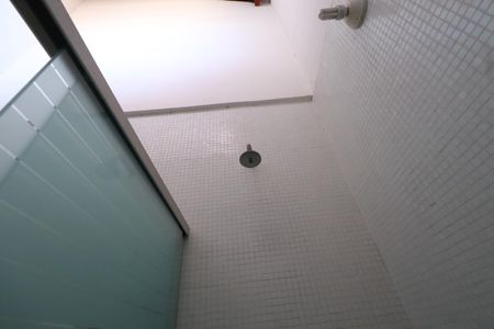 Casa à venda com 283m², 4 quartos e 2 vagasBanheiro da Suíte 1