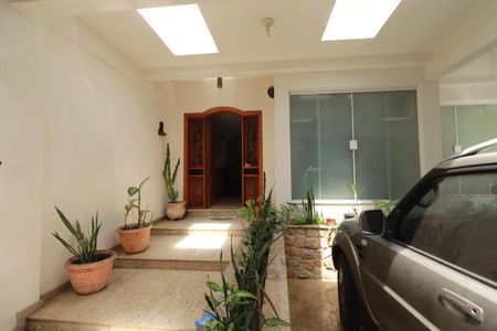 Casa à venda com 283m², 4 quartos e 2 vagasGaragem
