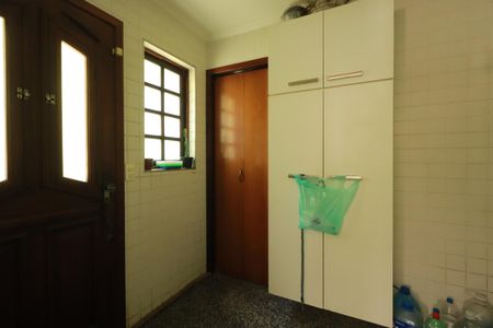 Casa à venda com 283m², 4 quartos e 2 vagasDespensa