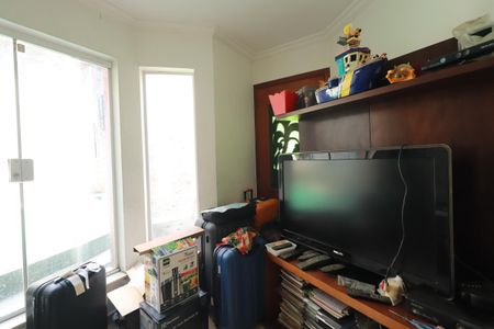 Casa à venda com 283m², 4 quartos e 2 vagasSala 4