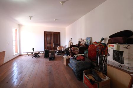 Casa à venda com 283m², 4 quartos e 2 vagasSala 3