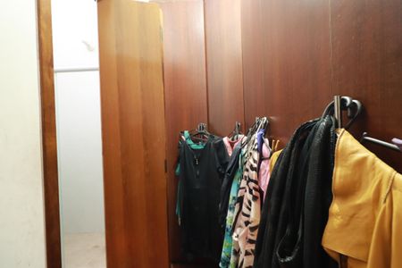 Casa à venda com 283m², 4 quartos e 2 vagasCloset Suíte