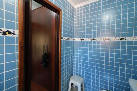 Casa à venda com 283m², 4 quartos e 2 vagasBanheiro da Suíte 2