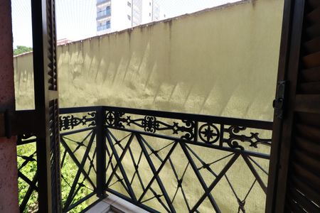 Casa à venda com 283m², 4 quartos e 2 vagasSacada Suíte 4