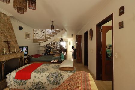 Casa à venda com 283m², 4 quartos e 2 vagasSala