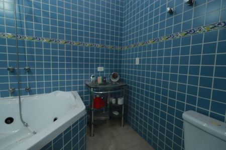 Casa à venda com 283m², 4 quartos e 2 vagasBanheiro da Suíte 3