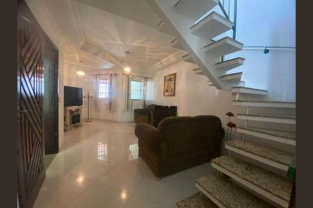 Casa à venda com 159m², 3 quartos e 2 vagas