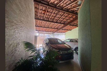 Casa à venda com 159m², 3 quartos e 2 vagas