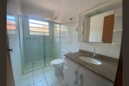 Casa à venda com 159m², 3 quartos e 2 vagas