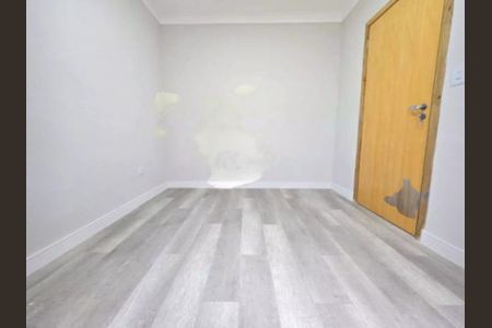 Casa à venda com 3 quartos, 224m² em Vila Carrão, São Paulo