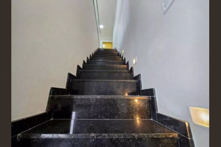 Casa à venda com 224m², 3 quartos e 5 vagas