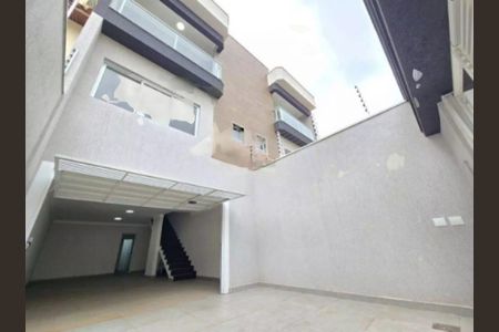 Casa à venda com 224m², 3 quartos e 5 vagas
