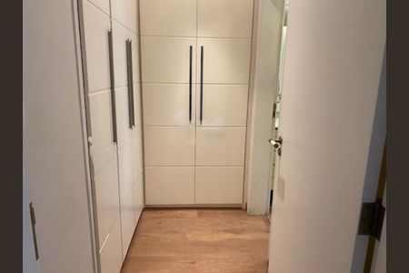 Apartamento à venda com 236m², 4 quartos e 4 vagas