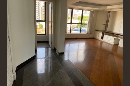 Apartamento à venda com 236m², 4 quartos e 4 vagas