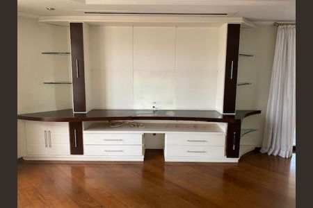 Apartamento à venda com 236m², 4 quartos e 4 vagas