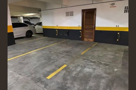 Apartamento à venda com 236m², 4 quartos e 4 vagas