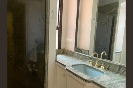 Apartamento à venda com 236m², 4 quartos e 4 vagas