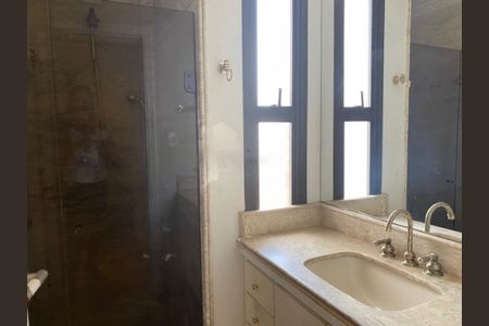 Apartamento à venda com 236m², 4 quartos e 4 vagas