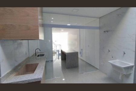 Casa à venda com 132m², 3 quartos e 3 vagas