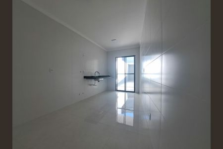 Casa à venda com 105m², 2 quartos e 2 vagas