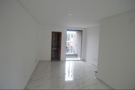 Casa à venda com 160m², 3 quartos e 3 vagasSala