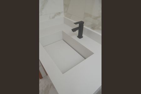 Casa à venda com 160m², 3 quartos e 3 vagasBanheiro da Suíte