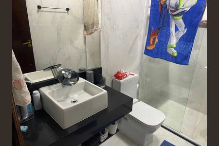 Casa à venda com 281m², 3 quartos e 3 vagas