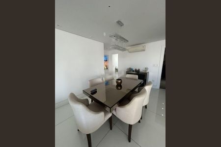 Apartamento à venda com 180m², 2 quartos e 3 vagas