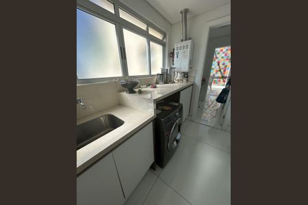 Apartamento à venda com 180m², 2 quartos e 3 vagas