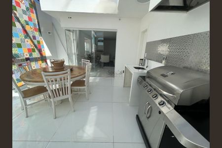 Apartamento à venda com 180m², 2 quartos e 3 vagas