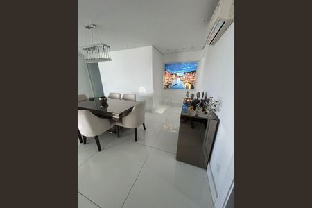 Apartamento à venda com 180m², 2 quartos e 3 vagas