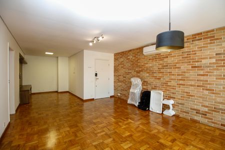 Apartamento à venda com 102m², 2 quartos e 1 vaga Apartamento à venda com 102m², 2 quartos e 1 vagaSala de Estar e Jantar