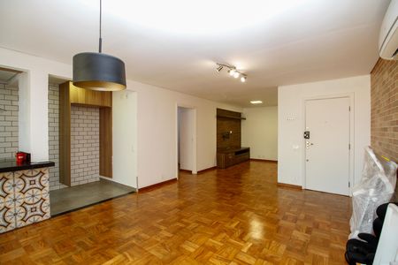 Apartamento à venda com 102m², 2 quartos e 1 vaga Apartamento à venda com 102m², 2 quartos e 1 vagaSala de Estar e Jantar