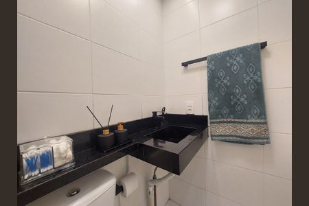 Apartamento para alugar com 33m², 2 quartos e sem vaga Apartamento para alugar com 33m², 2 quartos e sem vagaBanheiro