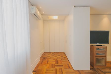 Apartamento à venda com 190m², 3 quartos e 2 vagasSuíte