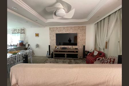 Casa para alugar com 450m², 7 quartos e 5 vagas Casa para alugar com 450m², 7 quartos e 5 vagasSala