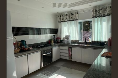 Casa para alugar com 450m², 7 quartos e 5 vagas Casa para alugar com 450m², 7 quartos e 5 vagasCozinha