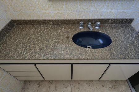 Casa à venda com 285m², 3 quartos e 4 vagasBanheiro da Suíte