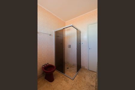 Casa à venda com 285m², 3 quartos e 4 vagasBanheiro social