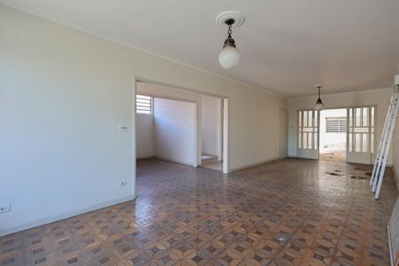 Casa à venda com 285m², 3 quartos e 4 vagasSala