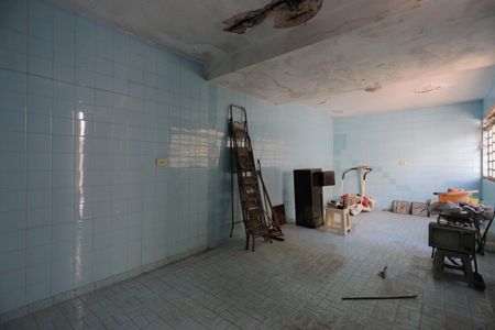 Casa à venda com 285m², 3 quartos e 4 vagasEdícula - Quarto